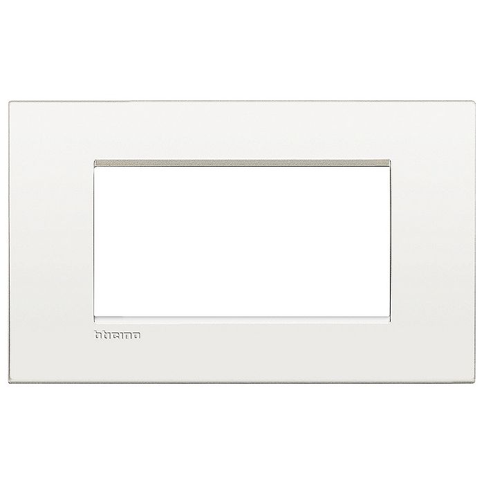 Рамка 4 модуля BTicino LIVING LIGHT, белый, LNC4804BN