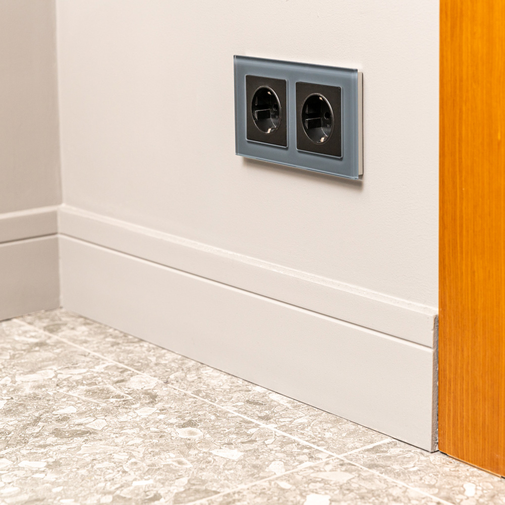 Рамка из стекла на 2 поста Favorit серый W0021115