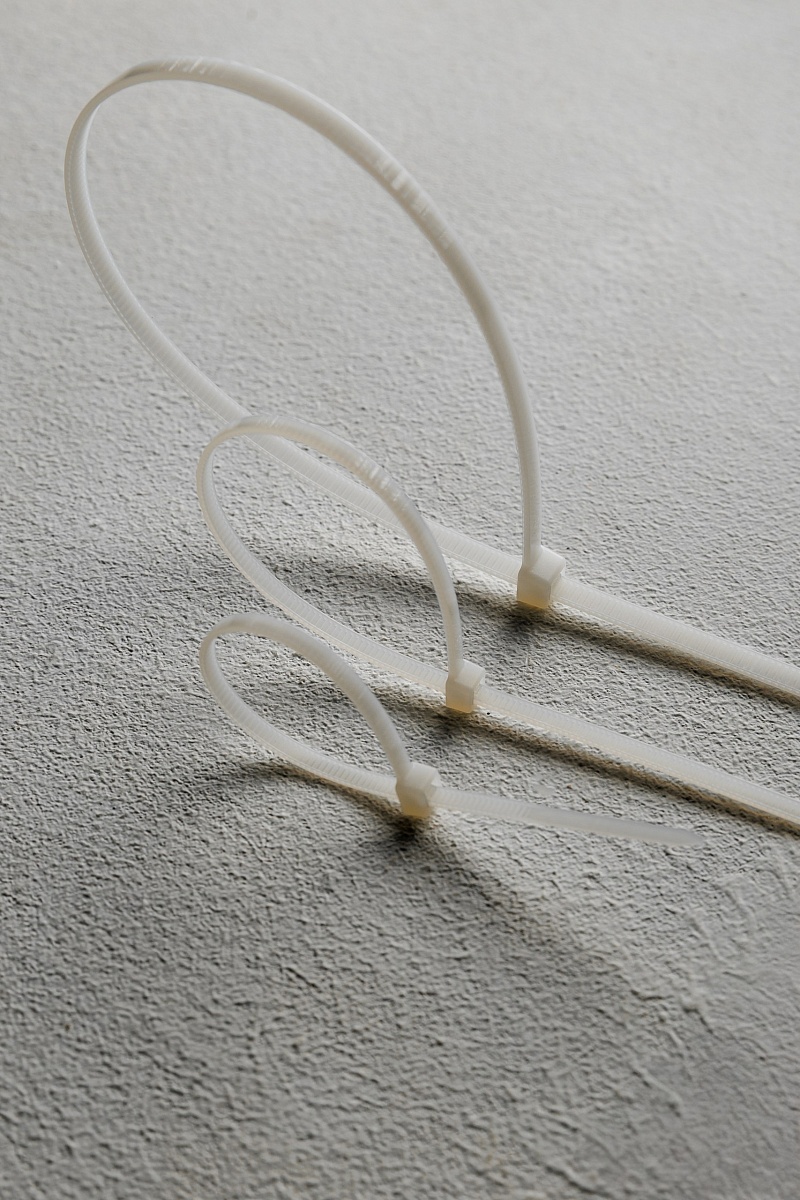 Хомут-стяжка кабельная 4,8х400 нейлон бел (уп.100шт) DYNEL