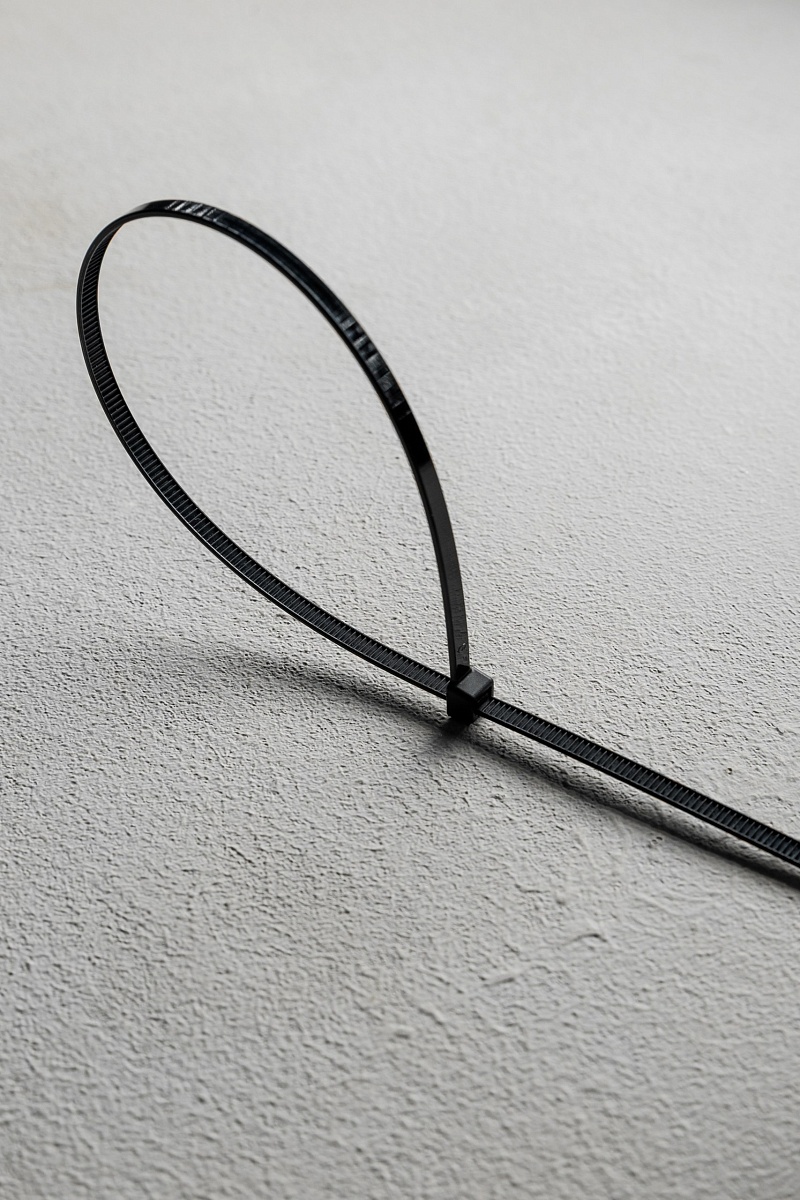 Хомут-стяжка кабельная 3,6х300 нейлон черн (уп.100шт) DYNEL