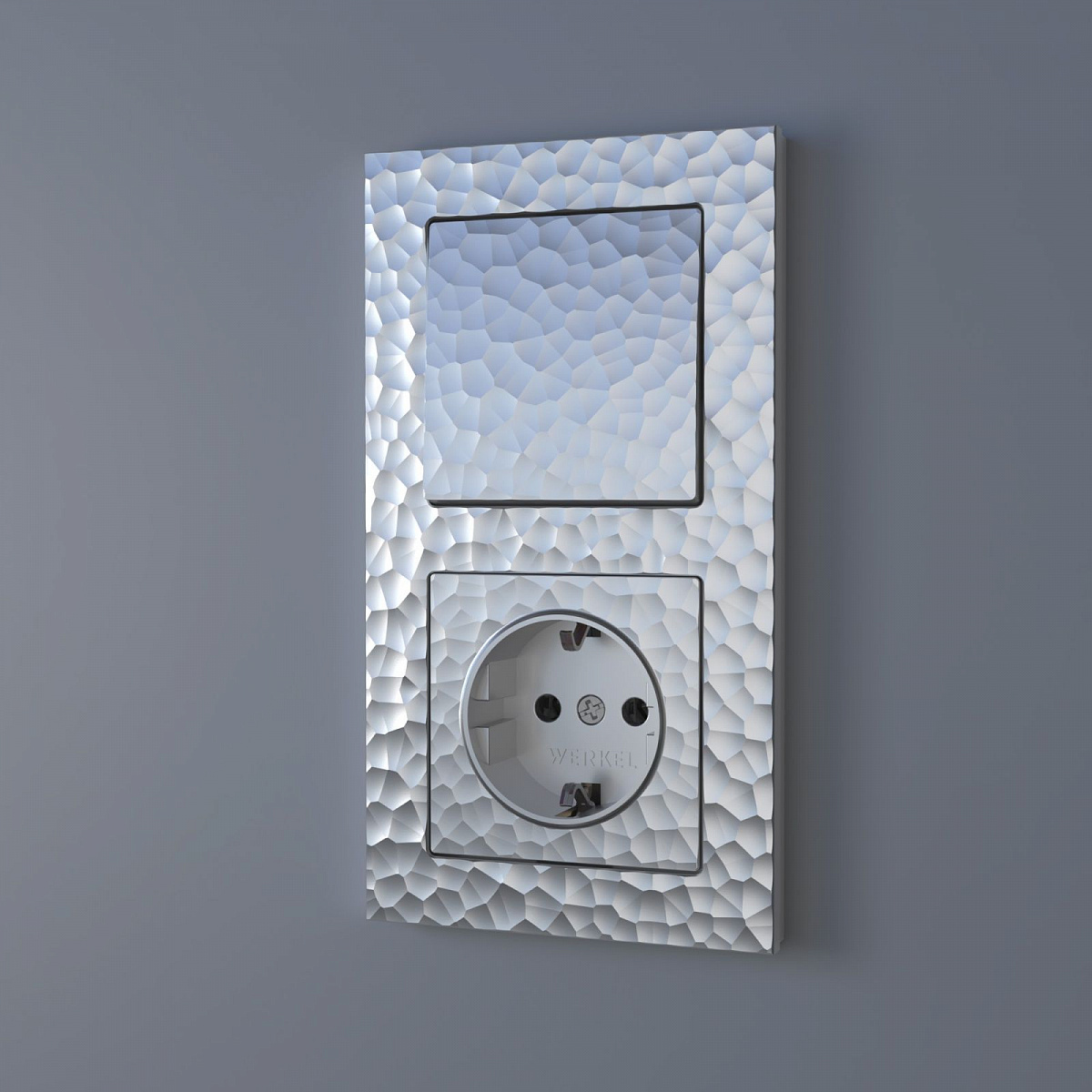 Розетка с заземлением и шторками серебряный W1271106