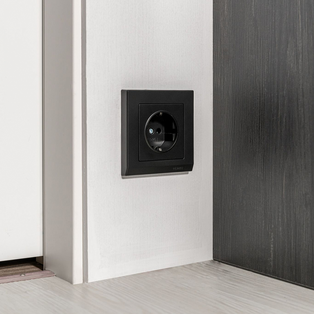 Рамка из поликарбоната на 1 пост Stark черный W0011808