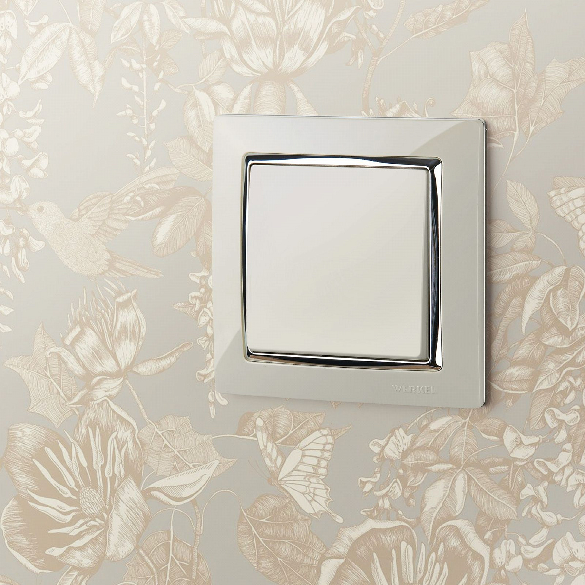 Выключатель одноклавишный проходной слоновая кость W1112003